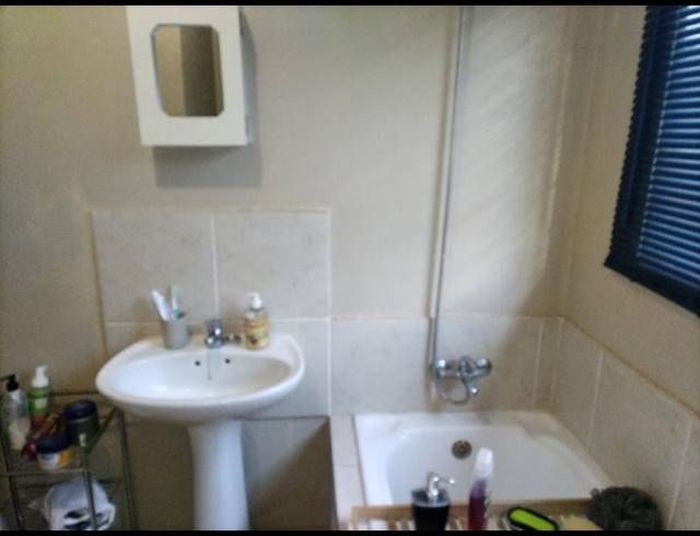 2 BEDROOM TOWNHOUSE FOR SALE IN THE ORCHARDS